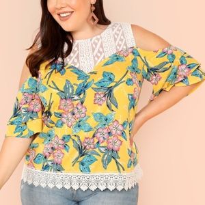 SHEIN Lace Yoke Hem Cold Shoulder Flower Top 0X